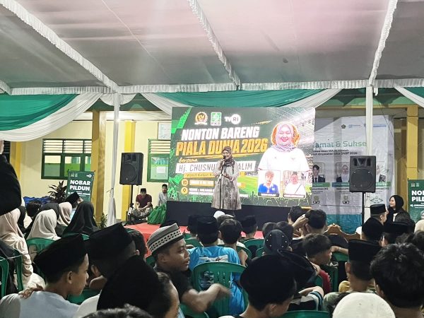 Nobar Final Piala Dunia 2026, Chusnunia Chalim Ajak Ratusan Santri Al Hikmah Rayakan Kebersamaan